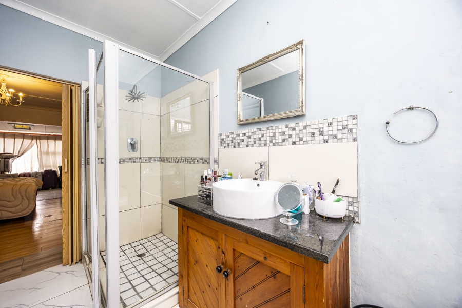 4 Bedroom Property for Sale in Nahoon Valley Park Eastern Cape